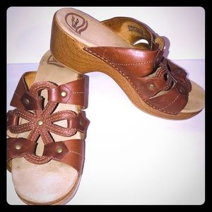 Dansko Camel-colored Leather Sandals